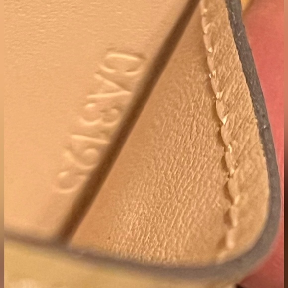 LOUIS VUITTON Ivory Yellow Monogram Card Wallet - Picture 14 of 14